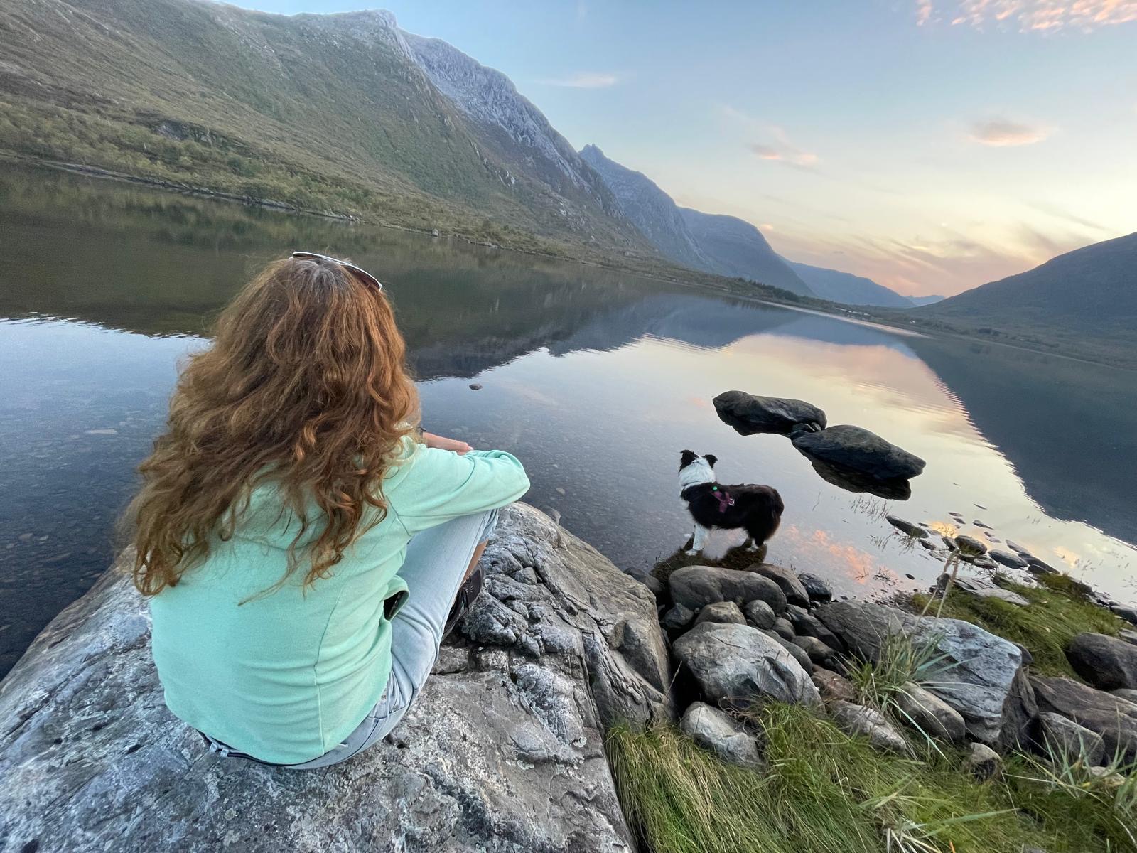 Maaike en Marley Lofoten.jpg