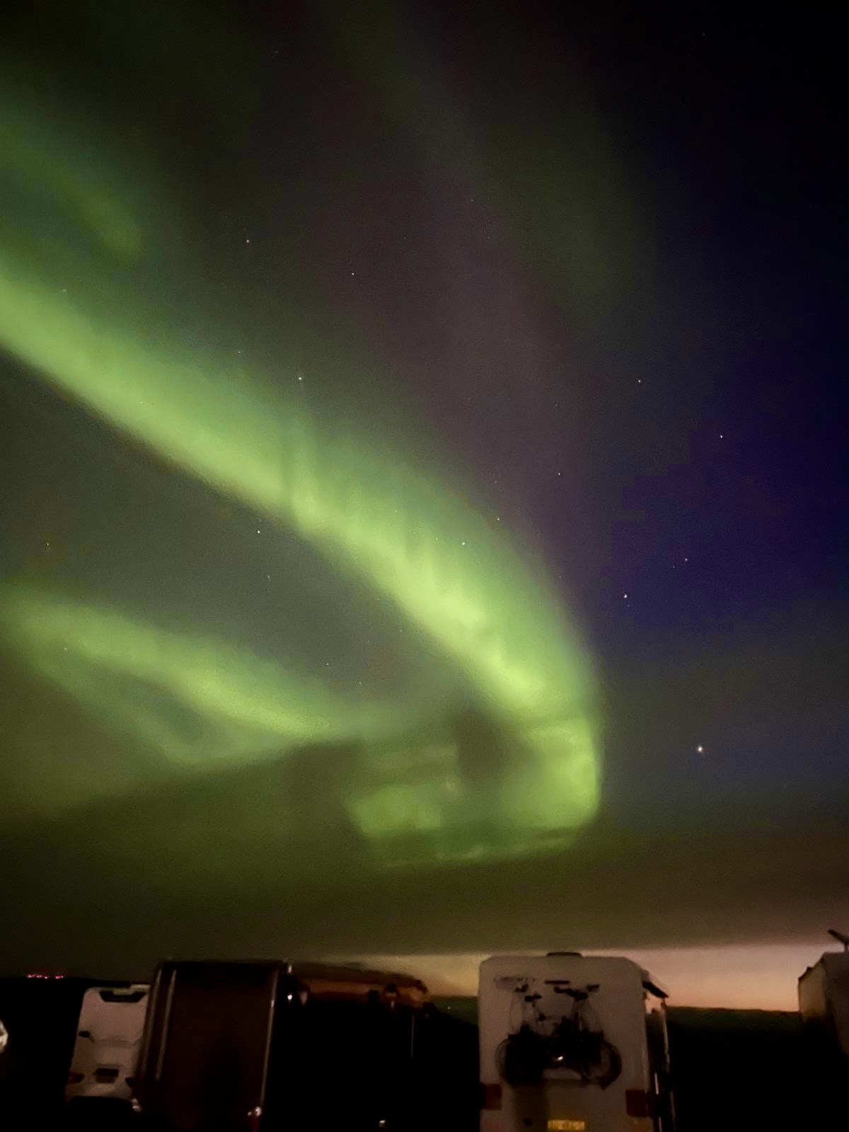 Noorderlicht boven de camper.jpg