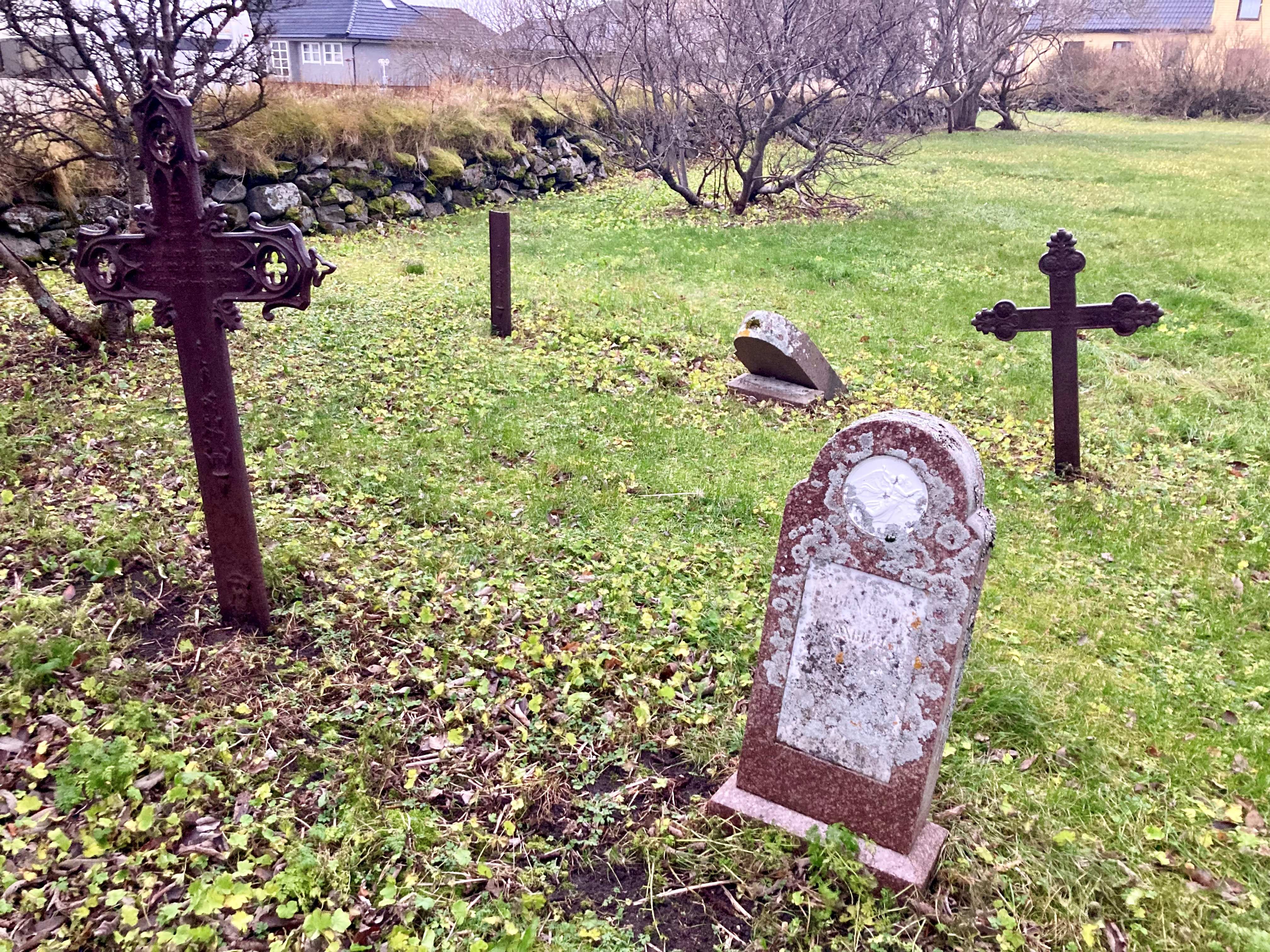 oude grafstenen.jpg