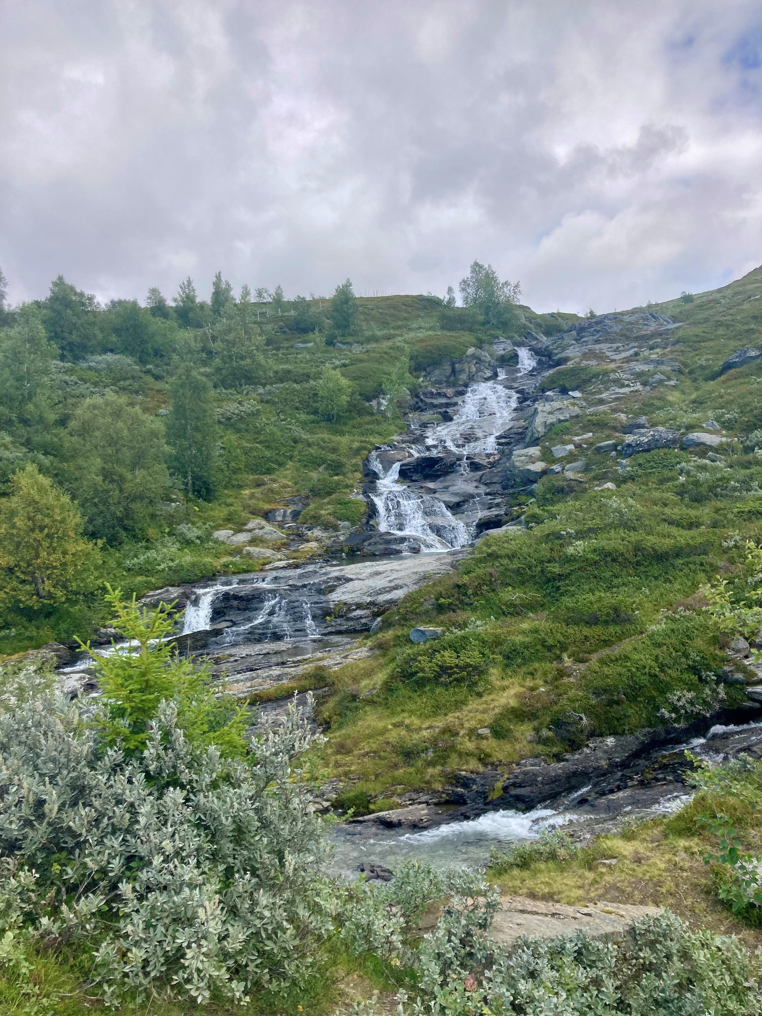 waterval tol weg.jpg